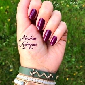 Aberdeen Aubergine nail strips